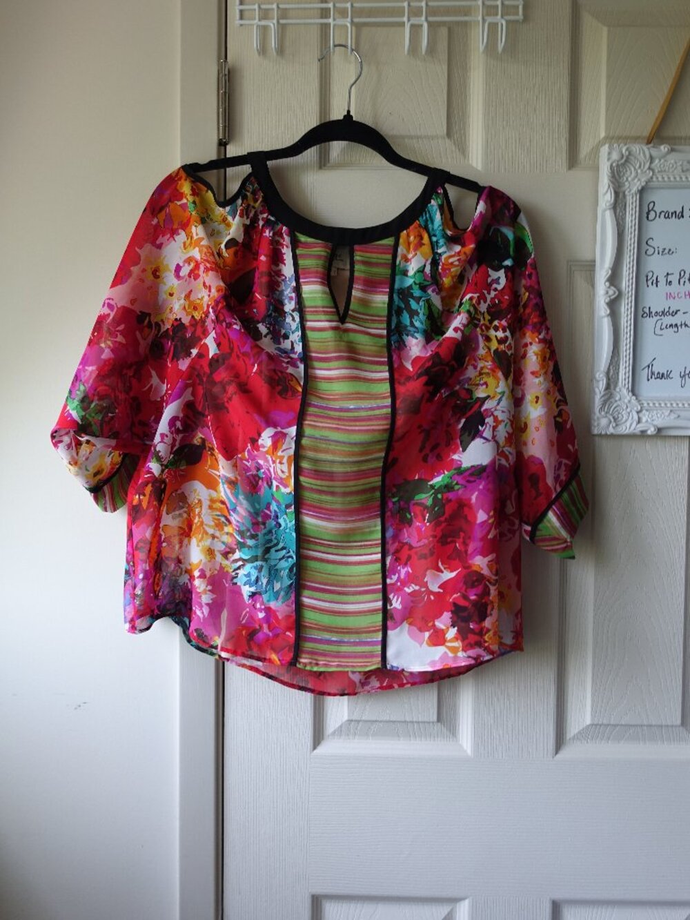 Beige by eci Multicolor Floral & Stripe Keyhole Blouse